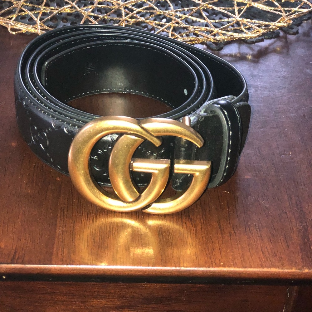 “Gucci” Black leather belt with embroidered G’s